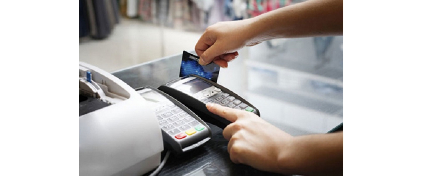 Hàng triệu người phải làm lại thẻ ATM: Tiền trong tài khoản ra sao?