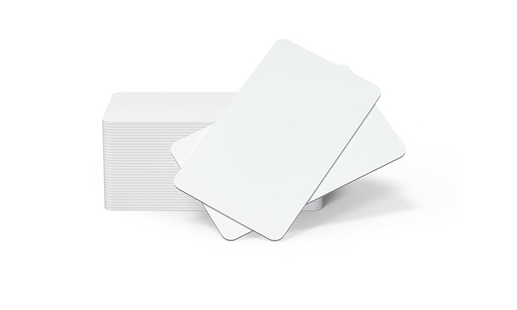 Ai nên sử dụng phôi thẻ nhựa trắng? 1 Phôi thẻ nhựa trắng phù hợp với mọi cá nhân, tổ chức