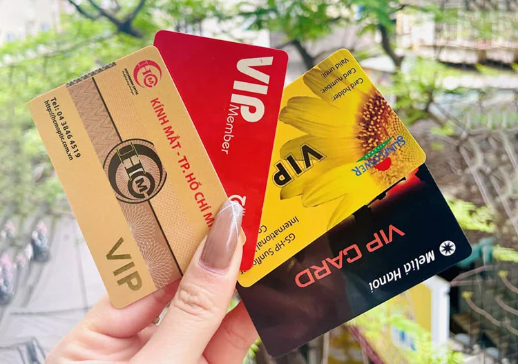 4. Chất lượng in sắc nét, chuyên nghiệp 1 Chất lượng in ấn tốt, sắc nét