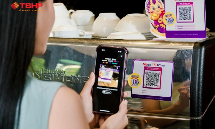 Thanh toán không tiền mặt tăng tốc – Ngành ngân hàng giữ vai trò đầu tàu trong chuyển đổi số